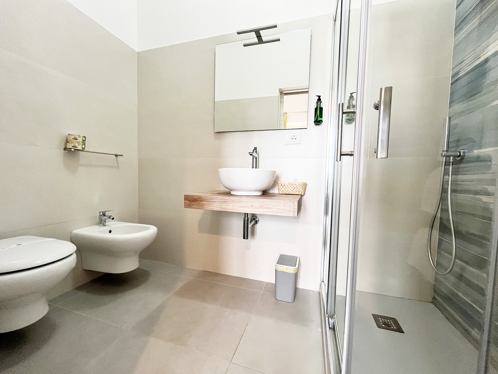 Camera Deluxe con balcone - immagine 12